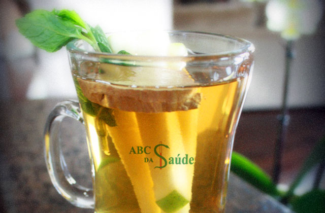 Chá verde com maçã - Receita de saúde | ABC da Saúde